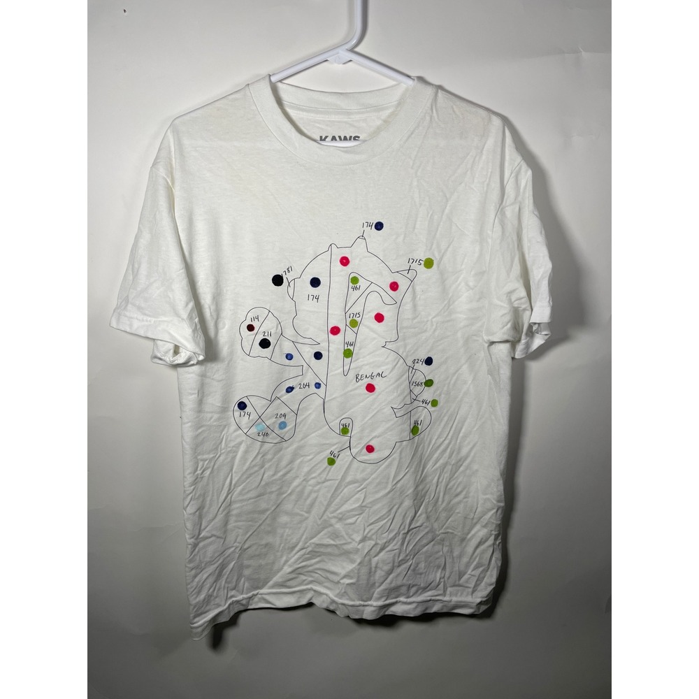 KAWS‎ High Museum Bengal Bear Graphic T-Shirt White Print Designer Mens Medium
